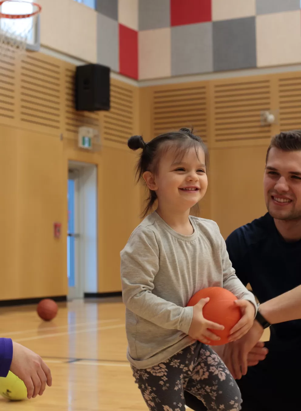 Mom and dad with daughter